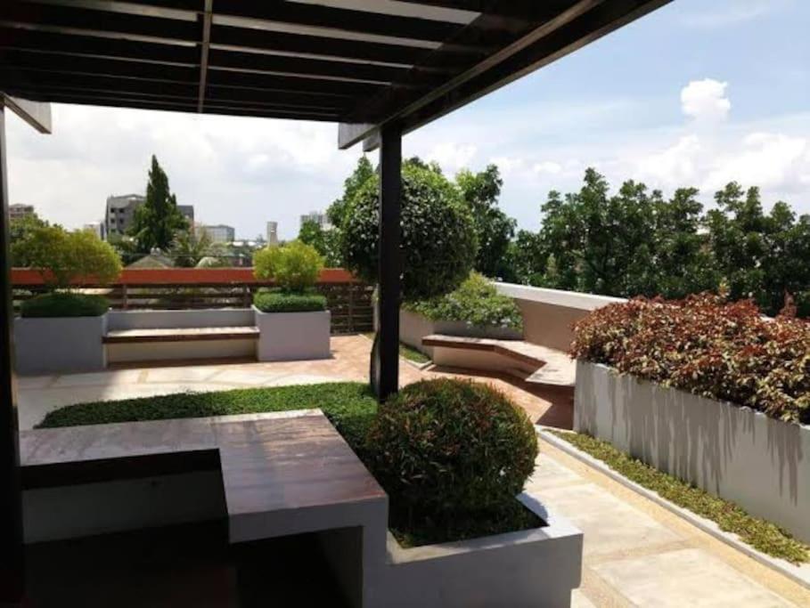 Apartment Mabolo Garden Flats 2306 *