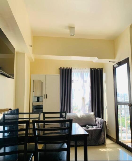 Mabolo Garden Flats 2306 * Cebu