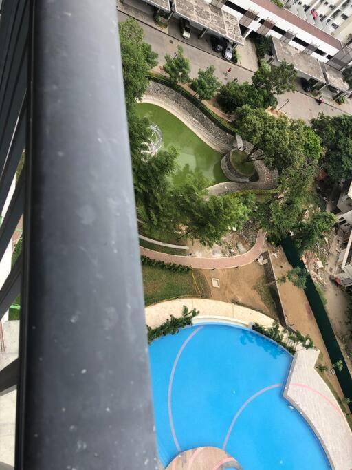 Apartment Near Ayala W Wifi Balcony