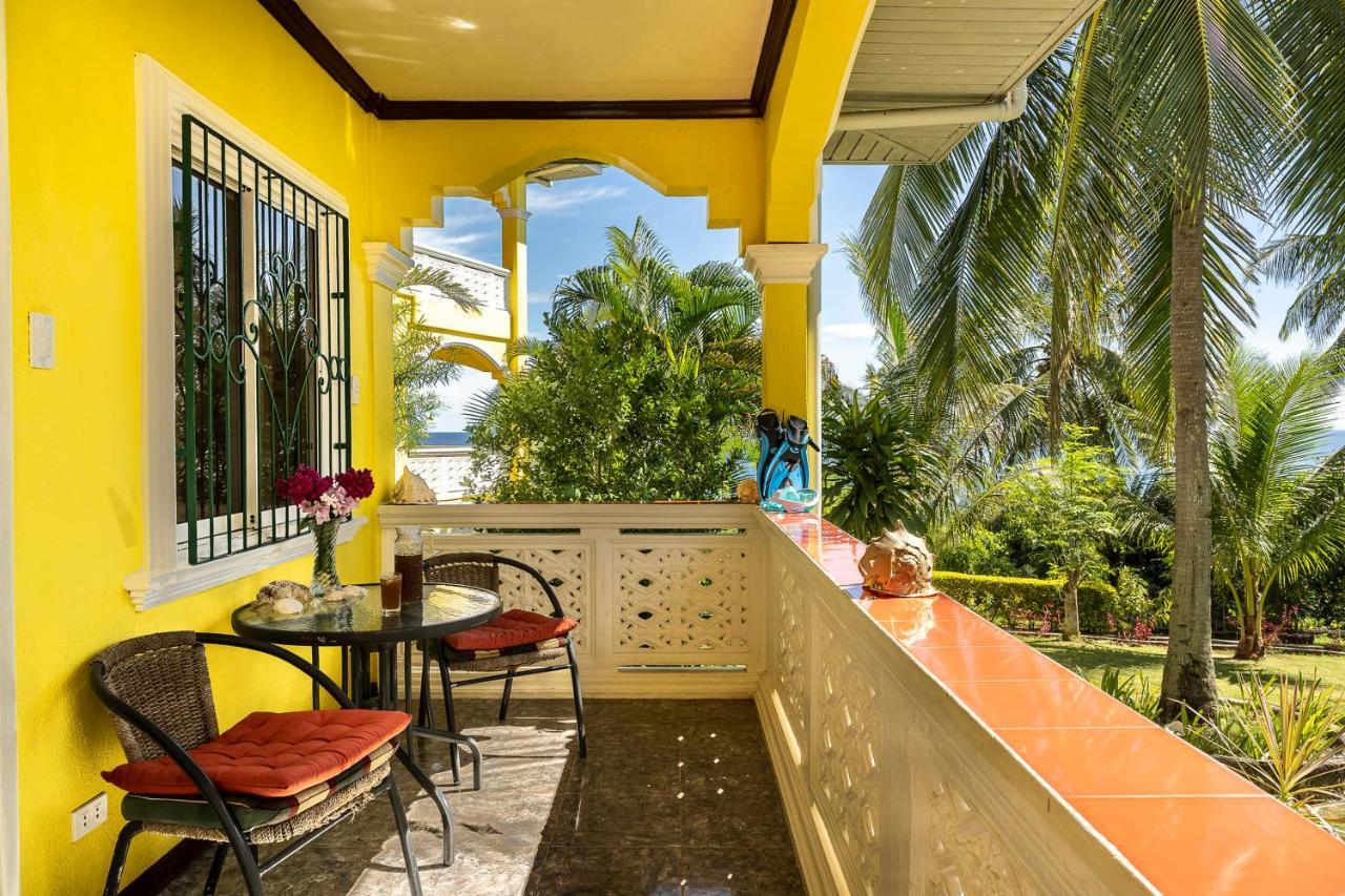 Camotes Villa *