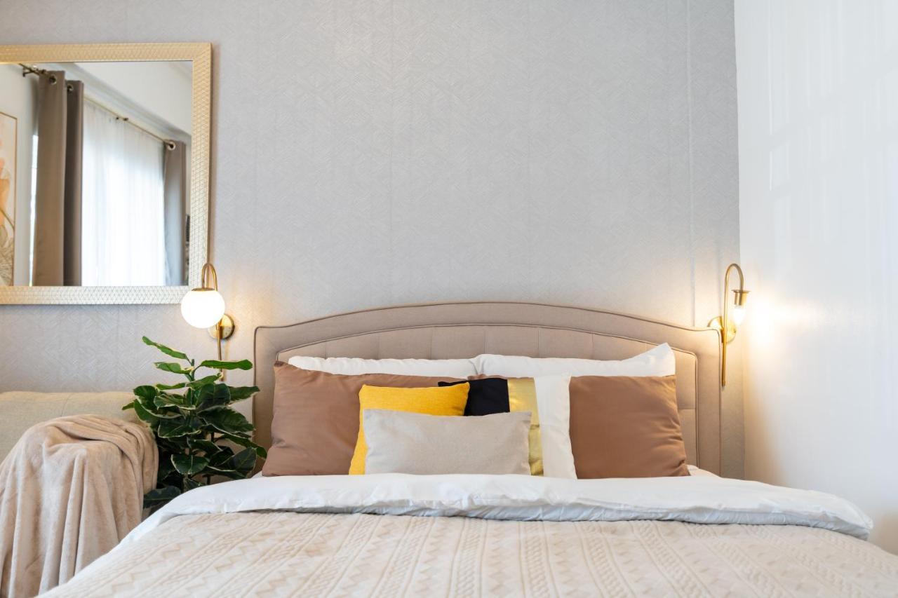 Amani 133,3 Minutes To Airport,with Gym & Pool,fast Wi-fi, Free Netflix