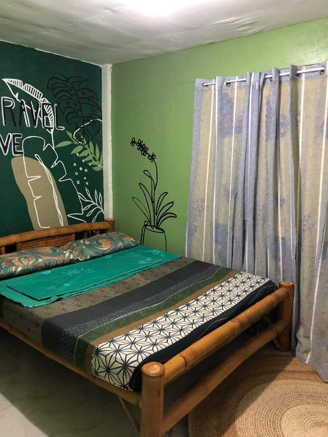 Hostel La Casa Maria Moalboal
