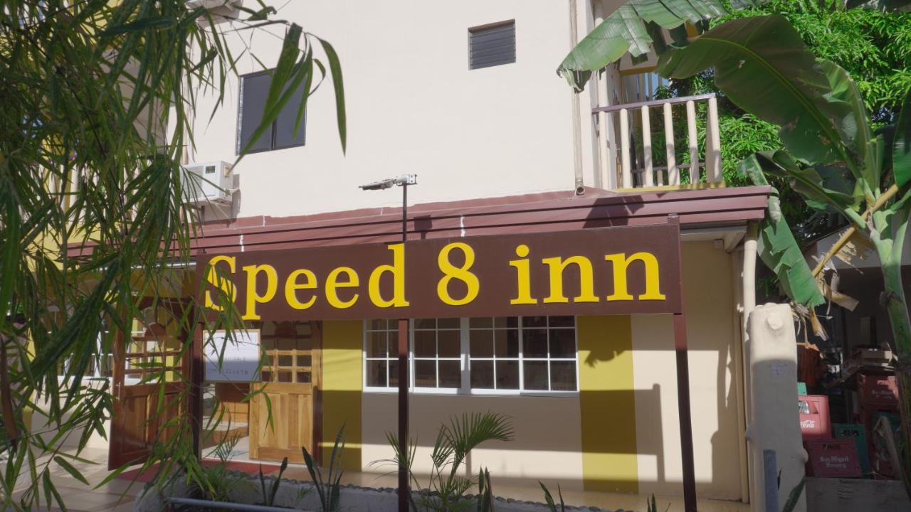 Hotel Speed 8 Moalboal