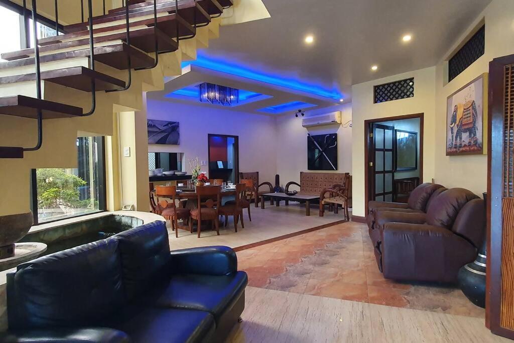 Villa Dokkebi Pool House 도깨비풀빌라