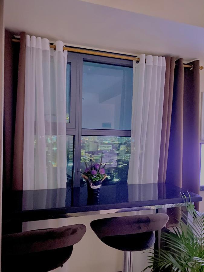 Stunning Sea View Unit@ Horizons 101 Cebu