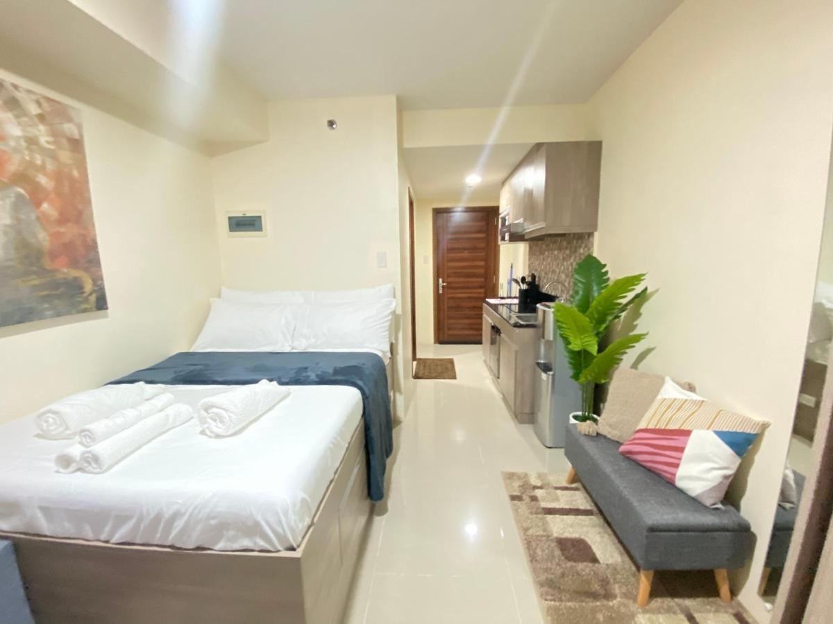 Stunning Sea View Unit@ Horizons 101 Cebu