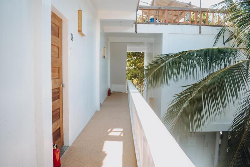 Hotel Johandive Daanbantayan