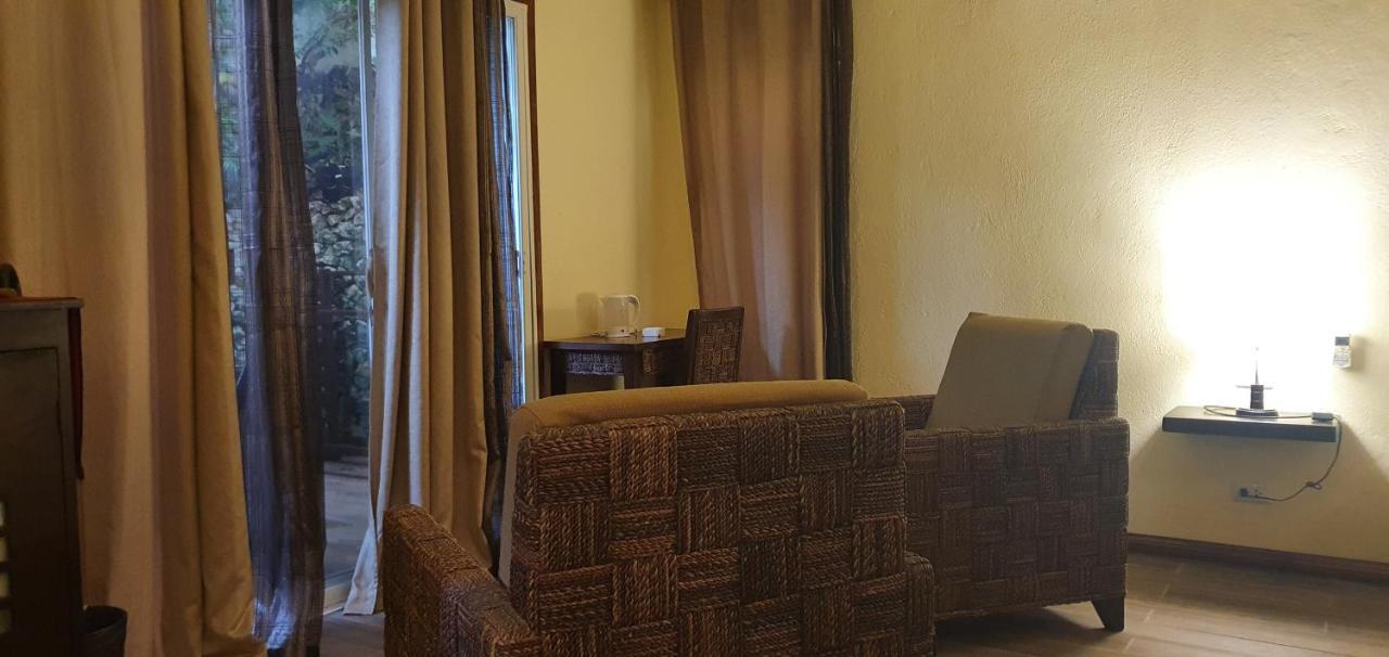 Angelina & Italian Restaurant Resort Logon