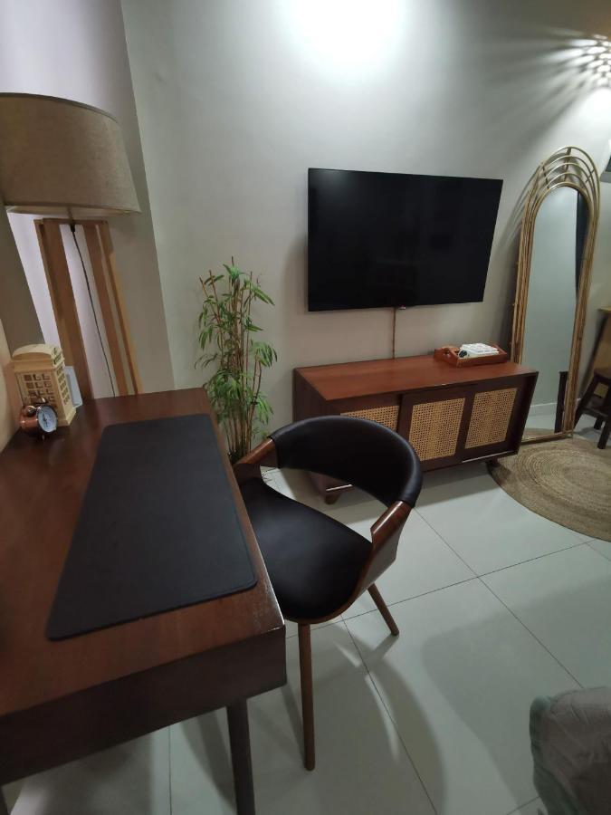 Baseline Premier - With Mountain View Aparthotel *