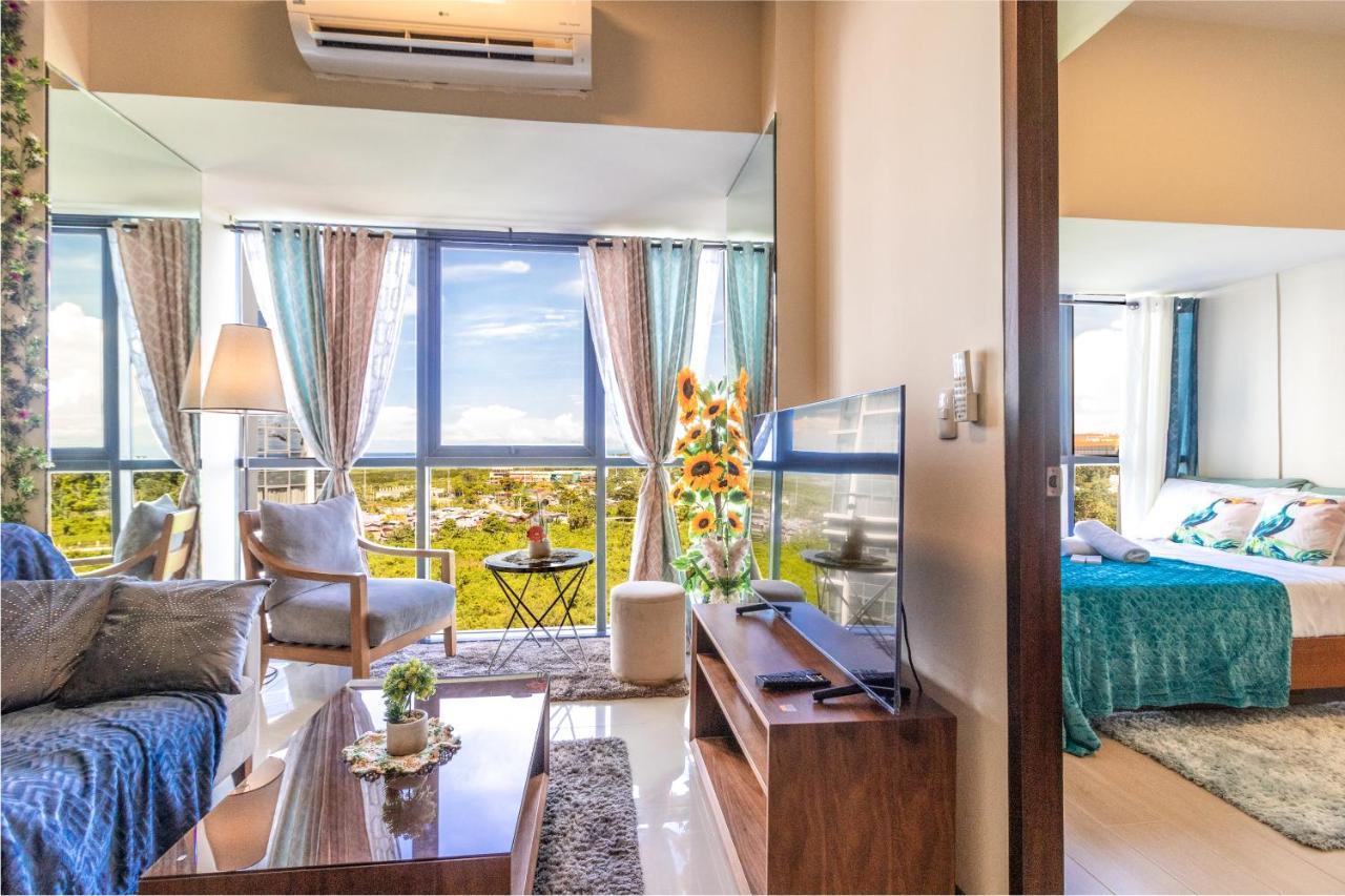 Apartment Mactan Newtown - New Modern With Ocean View
