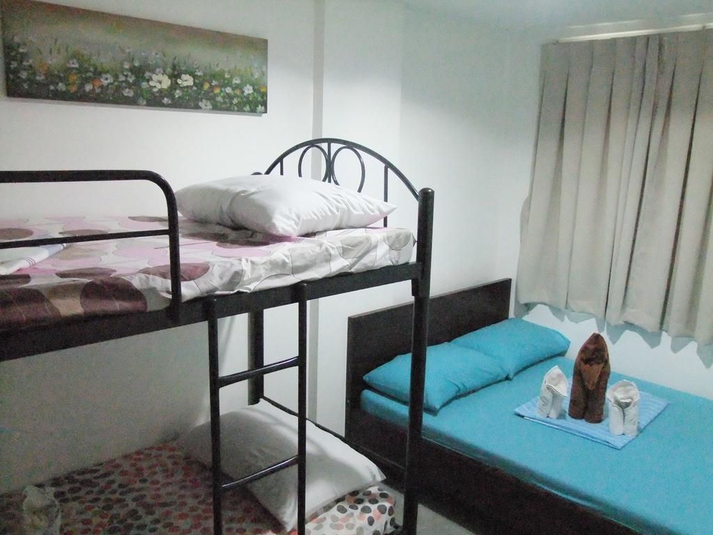 G&b Hostel *