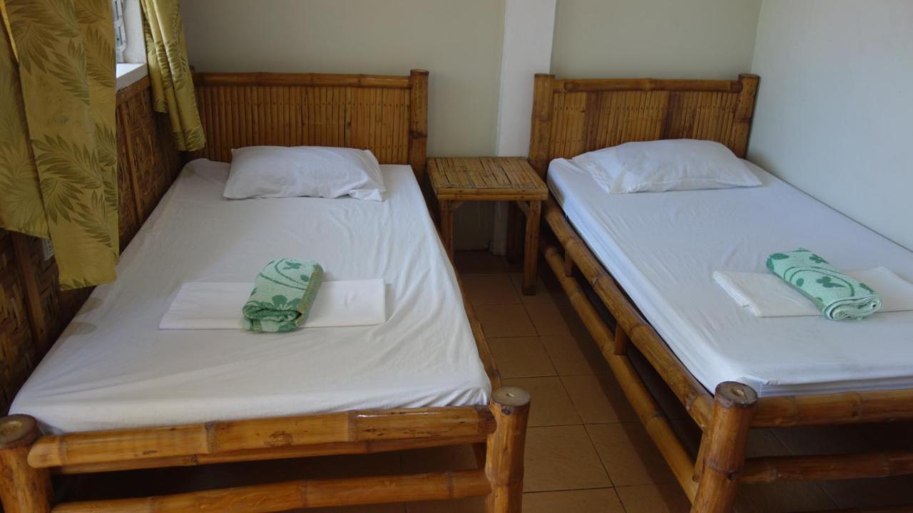 The Shark's Tail Dive Center Resort Daanbantayan