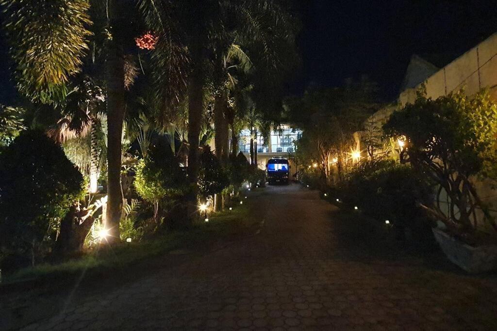 Dokkebi Pool House 도깨비풀빌라 *