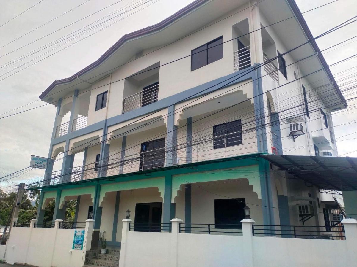 Hostel Junie House