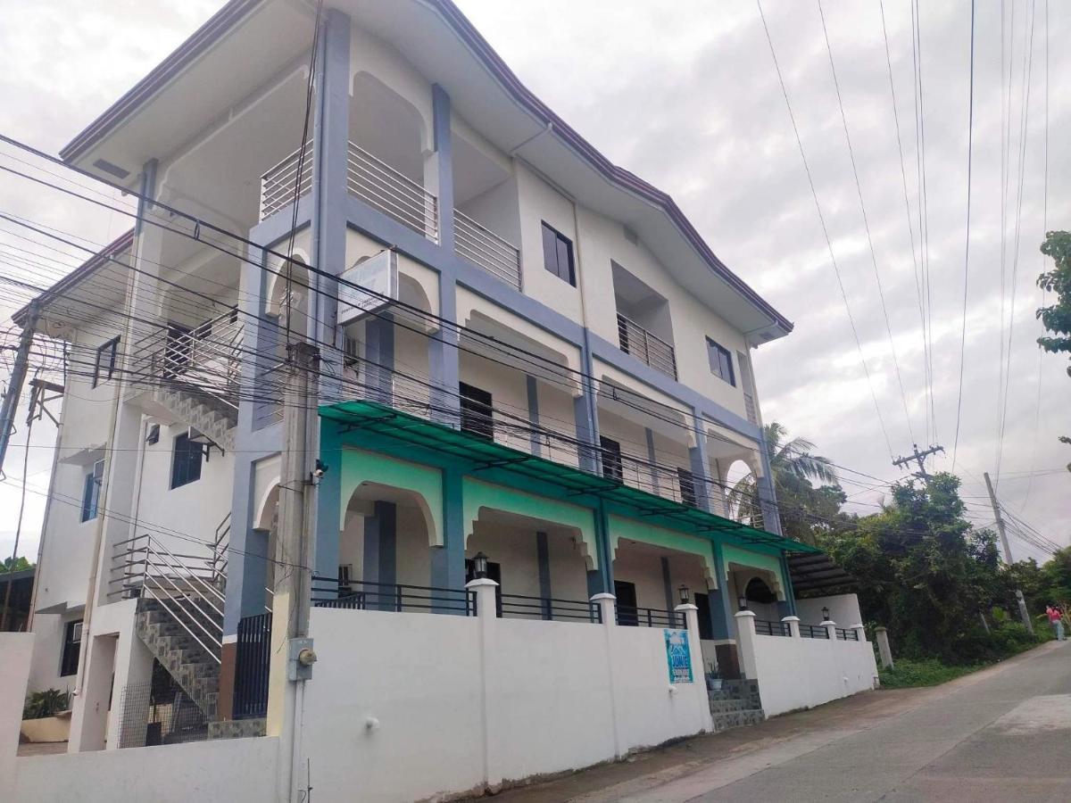 Hostel Junie House