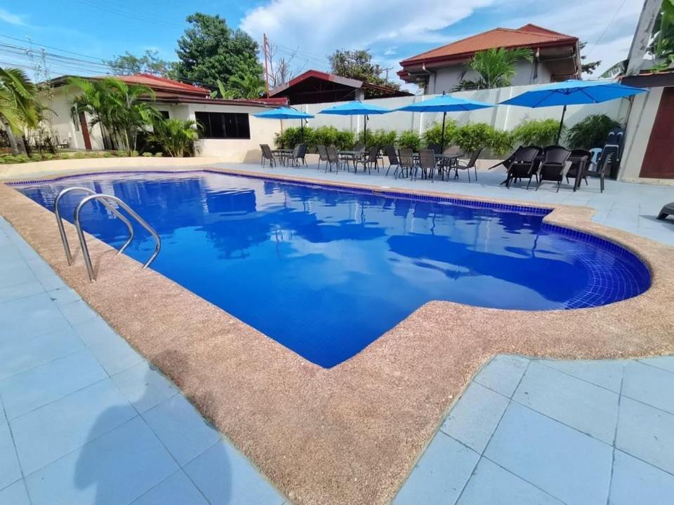 Mvr Mariegold Resort