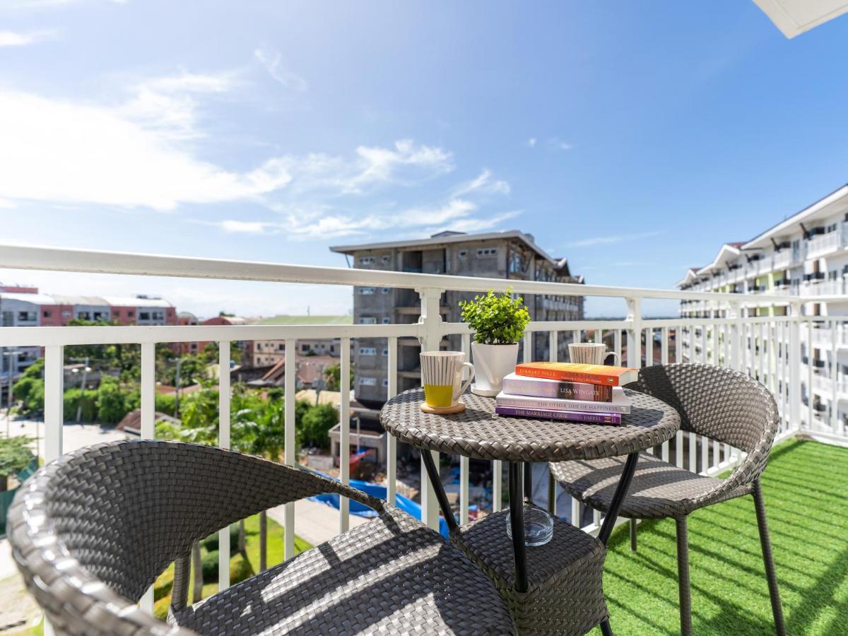 537 Amani Luxury Suite, 3 Minutes To Airport,with Gym & Pool, Fast Wi-fi, Free Netflix *