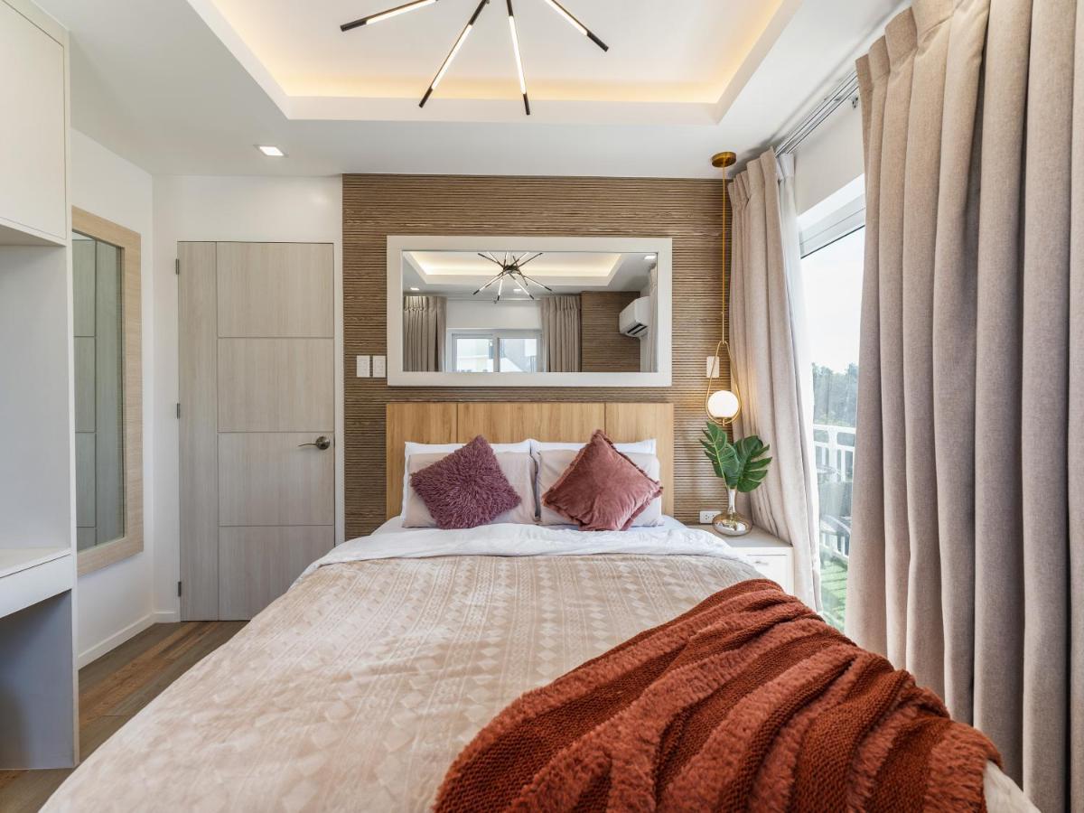 537 Amani Luxury Suite, 3 Minutes To Airport,with Gym & Pool, Fast Wi-fi, Free Netflix *