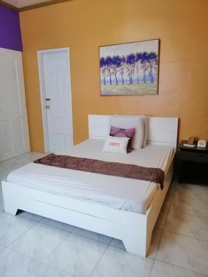 Germaroze motel Oslob
