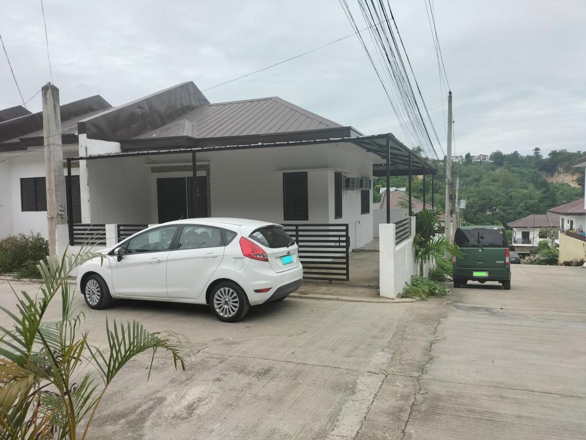 Cozy 2br Near Ateneo De Cebu Holiday home
