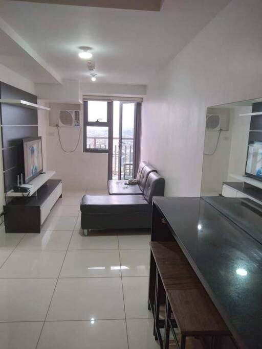 1 Bedrm Condo, Tower 2, Hor 101 Cebu