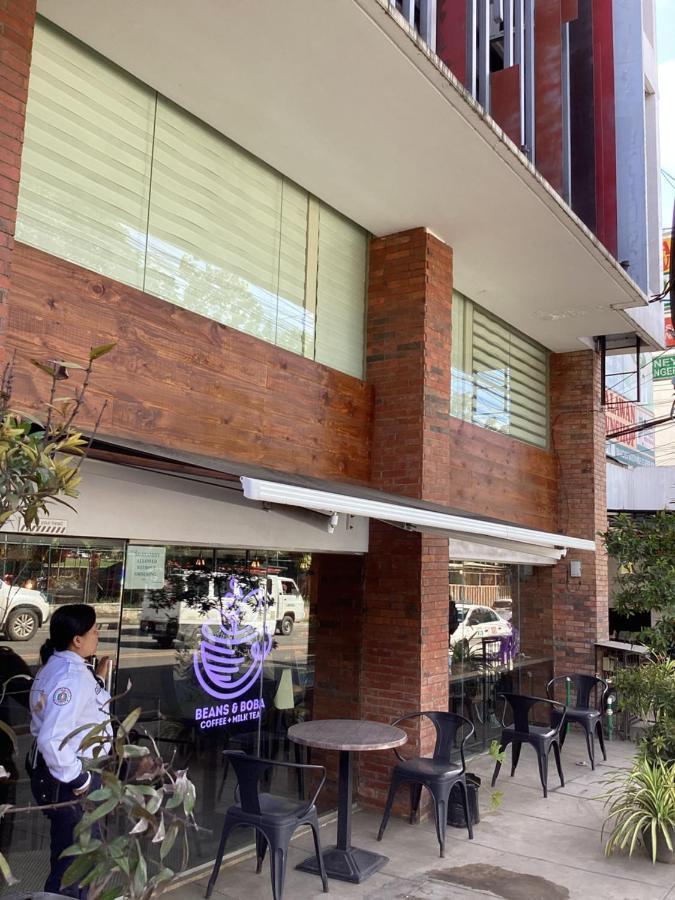 D' Residences Hostel *