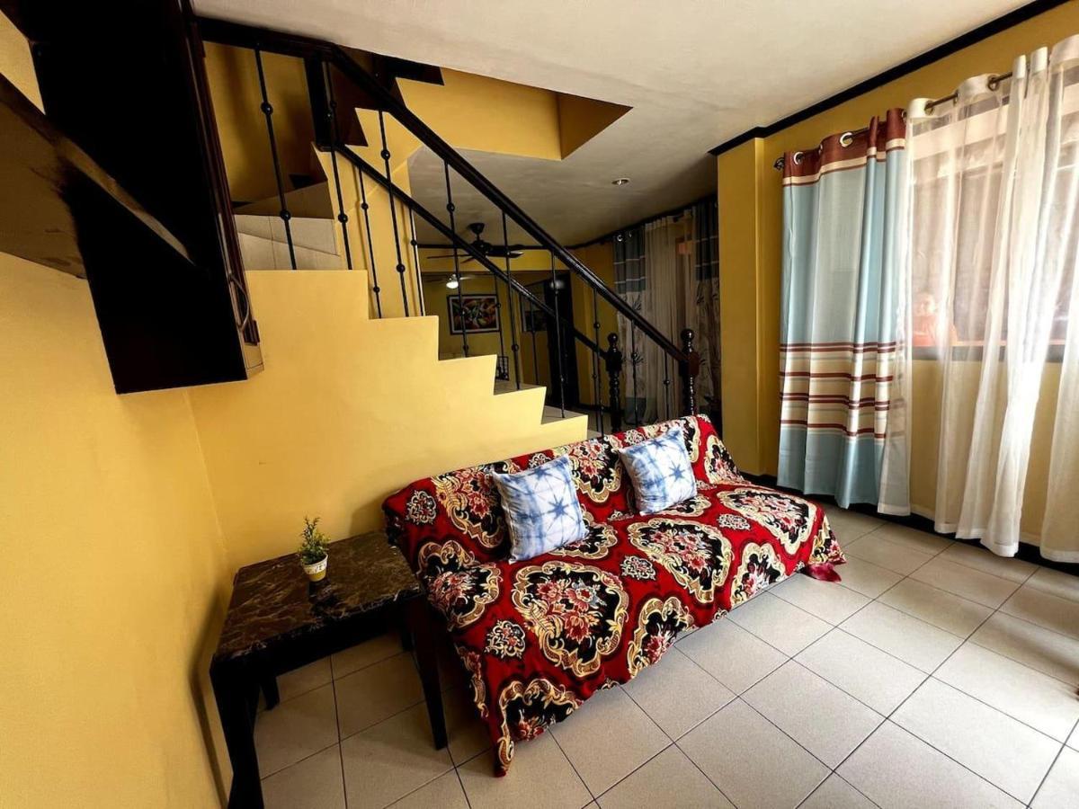 Bahay bakasyunan Lovely 3-bed House In Cebu Philippines