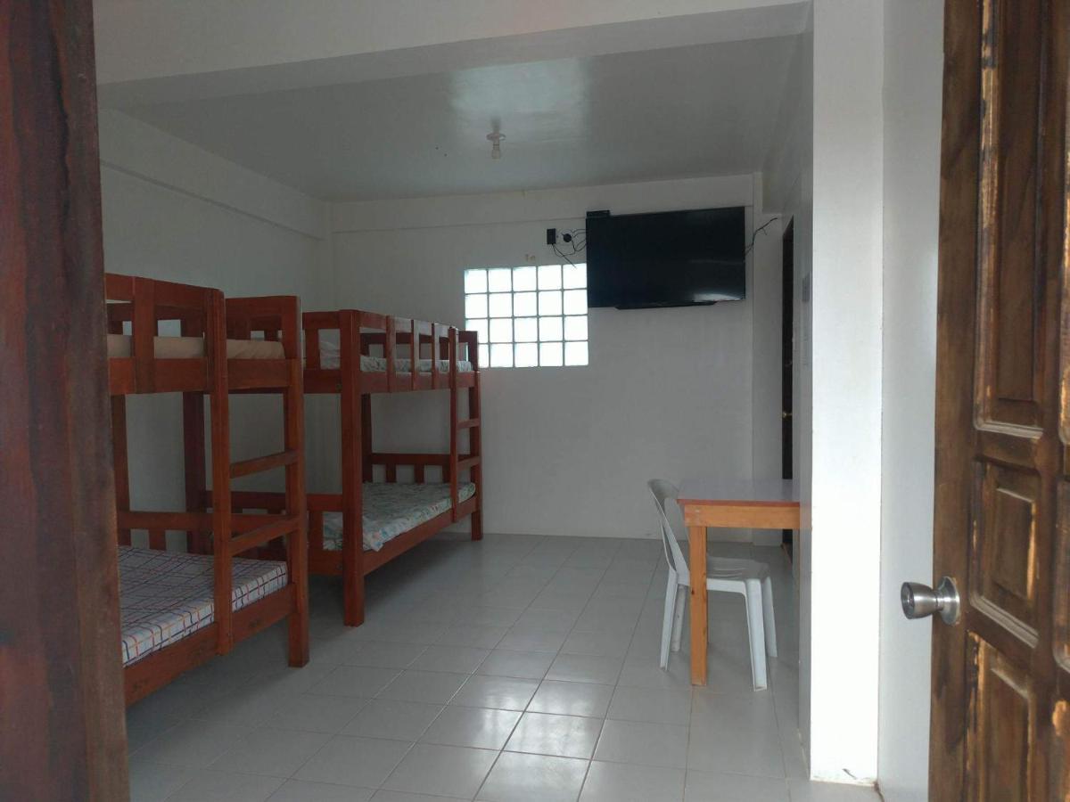 Hostel Rb Baruiz 