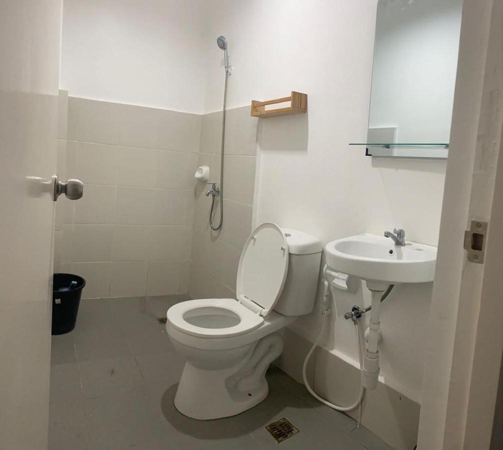 Apartment Deluxe Unit At Modena Town Sq *