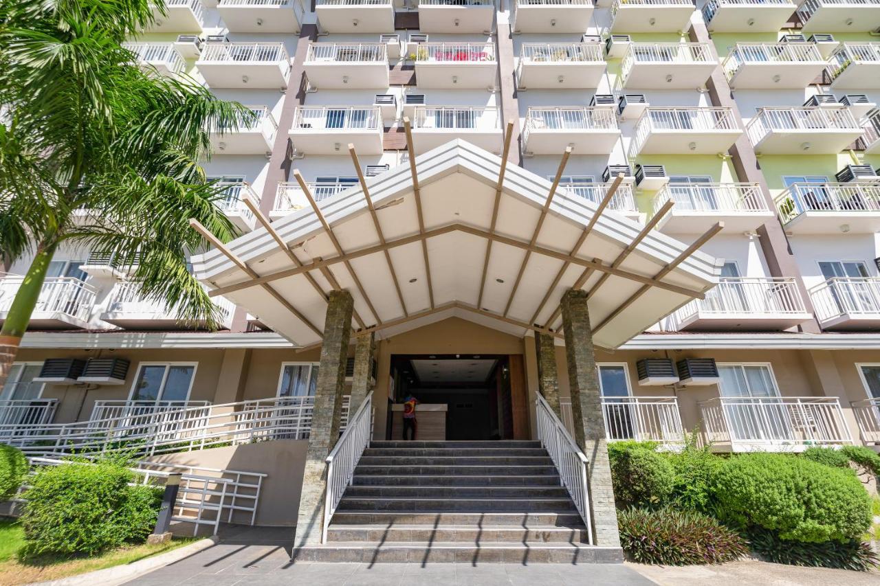 Amani 729, 3 Minutes To Airport,with Gym & Pool,100mbps Wifi,free Netflix Apartment *