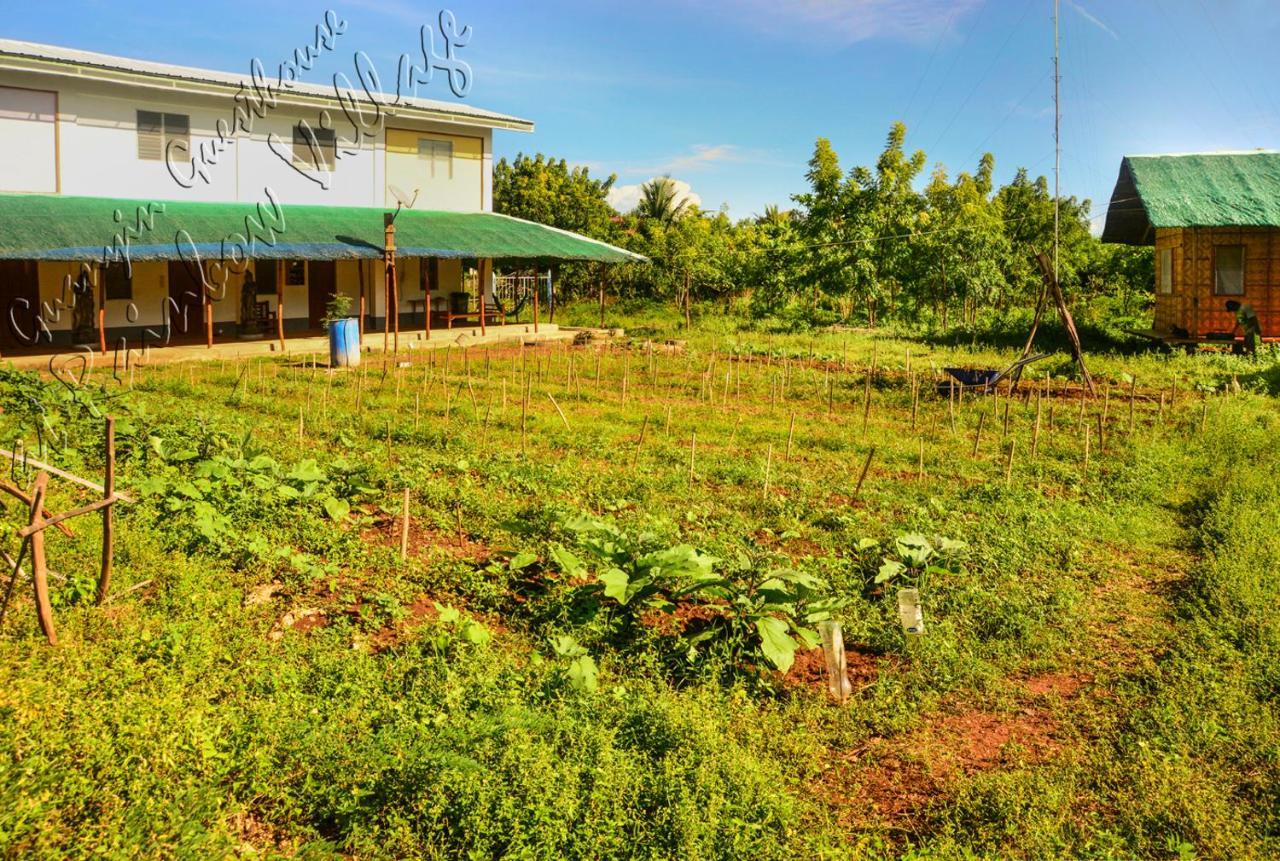 Homestay Guanyin At Rainbow Village