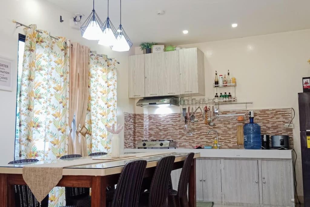 Apartment Djl House -bantayan Island Patoa