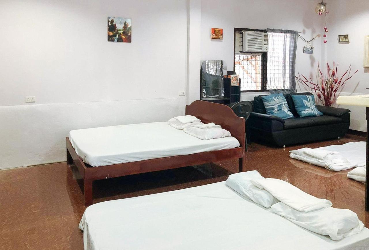 Irah's Redpartner Hotel *