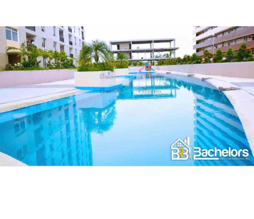 Apartment 3 Bedrooms 2 Bathrooms Fully Furnished Unit Near Beach