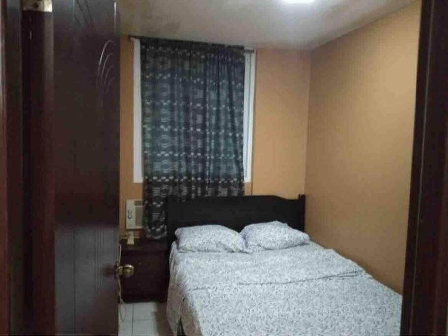 3 Bedrooms 2 Bathrooms Fully Furnished Unit Near Beach *