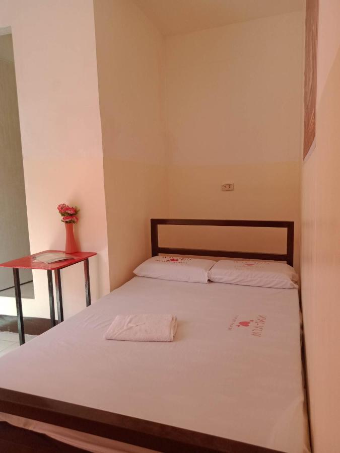 bahay-panuluyan Wjv Humay-humay *