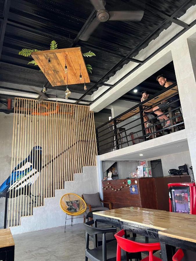 Happynest Hotel