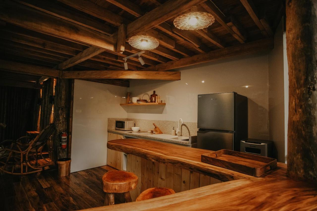 Treehouse De Valentine