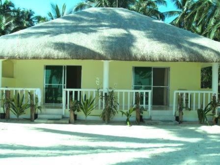 White Hotel Santa Fe (Cebu)