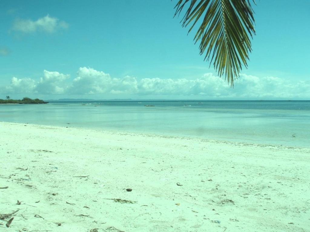 White Hotel Santa Fe (Cebu)