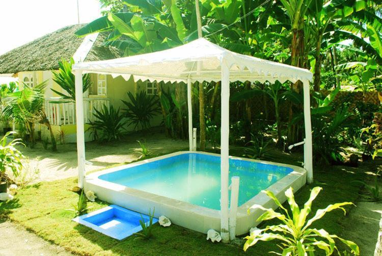 White 3* Santa Fe (Cebu)