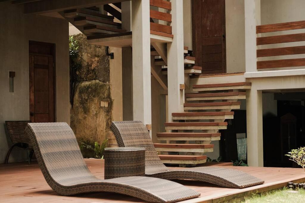 Exclusive Beachfront W/ Outdoor Tub & Kayaks Bahay bakasyunan