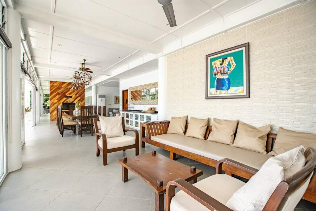 Exclusive Cliff House With Pool And Access Villa Dumanjug