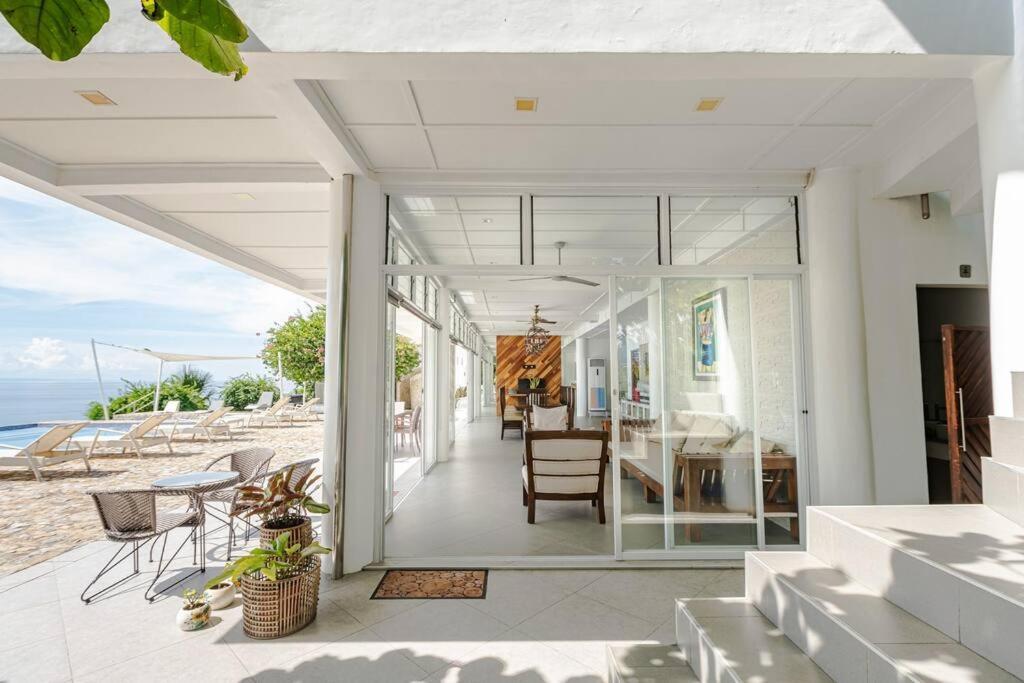 Exclusive Cliff House With Pool And Access Villa