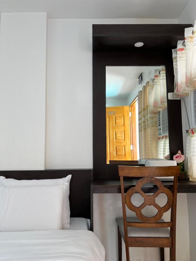 Gingging And Hotel Oslob