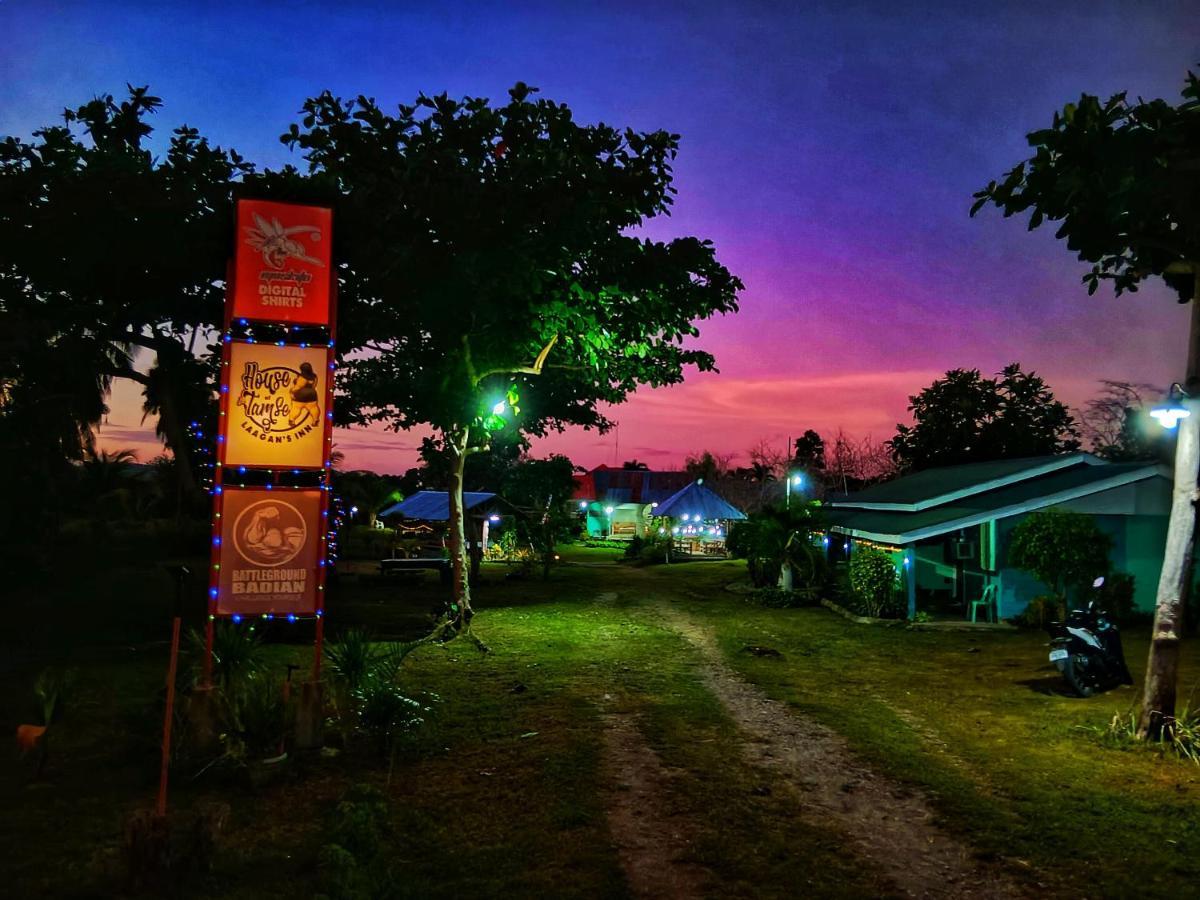House Of Tamse Laagans ' Hostel *