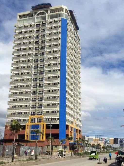 Unit Near Sm City,gaisano Mall Of Cebu,robinsons Galleria Cebu