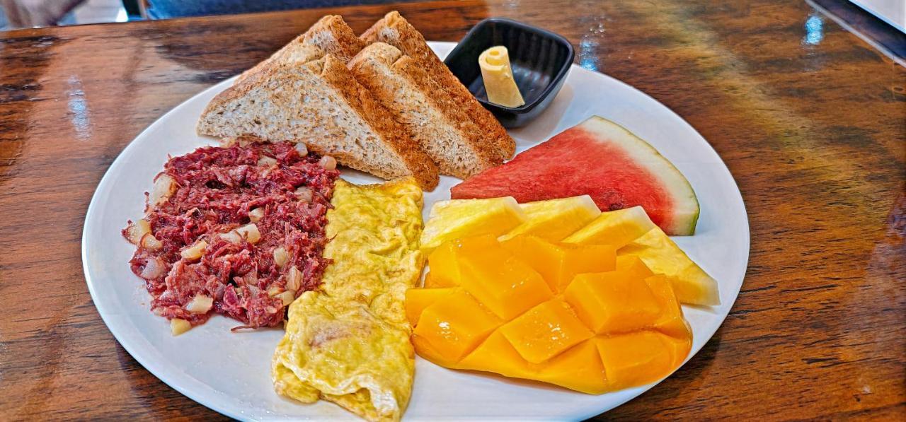 Cebu Dulcinea And Suites-mactan Airport