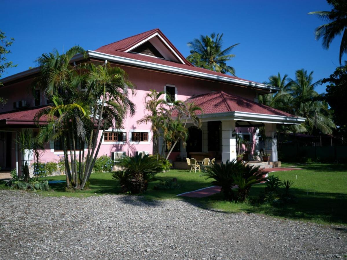 Flores Beachside Hotel 4*