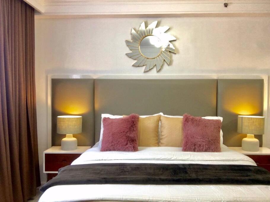 One Bedroom With Fast Wifi And Netflix *